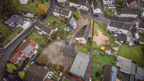 Drohnenaufnahme - 5 Zimmer Mehrfamilienhaus, Wohnhaus zum Kaufen in Rückeroth