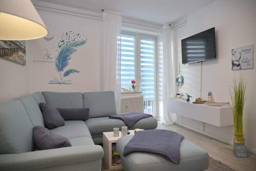 Wohnzimmer - 2 Zimmer Etagenwohnung in Grömitz