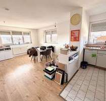 Attraktive 2-Zi.-Whg. mit TG-Stellplatz nahe Fürther Stadtpark