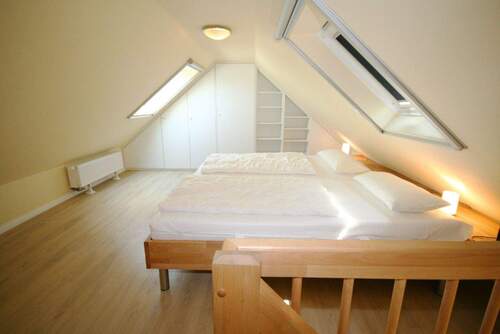 Schlafzimmer DG - 
