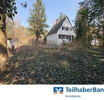 Großzügiges Grundstück mit Altbestand in Nürnberg-Herpersdorf