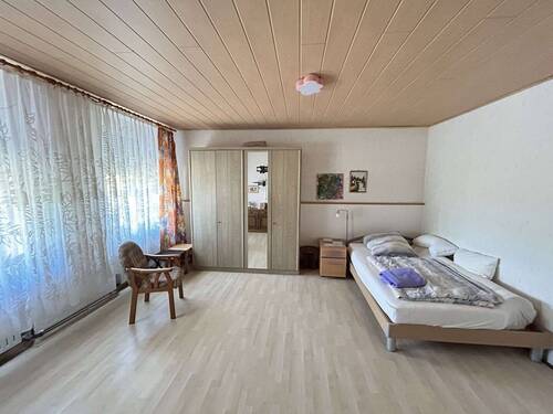 Schlafzimmer EG - 