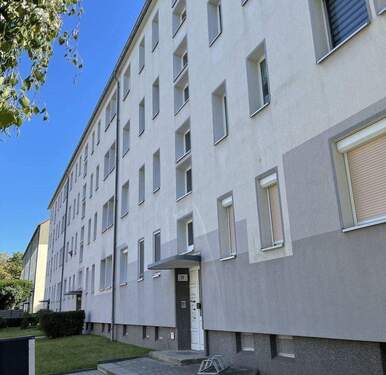 Außenansicht - 3 Zimmer Etagenwohnung zur Miete in Bitterfeld-Wolfen