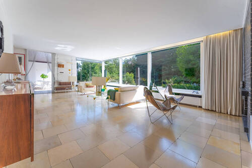 Blick in den Wohnbereich vom Flur - 