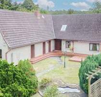 Sofort wohlfühlen: 6-Zi.-EFH mit Garten, Garage und 2 Carportstellplätzen in Fuhlendorf