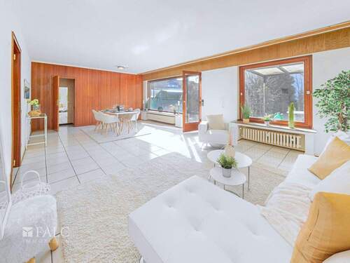 Wohnzimmer - 8 Zimmer Mehrfamilienhaus, Wohnhaus zum Kaufen in Köln