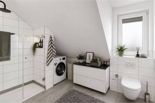 Badezimmer/Beispieleinrichtung - 3 Zimmer Etagenwohnung in Bibertal