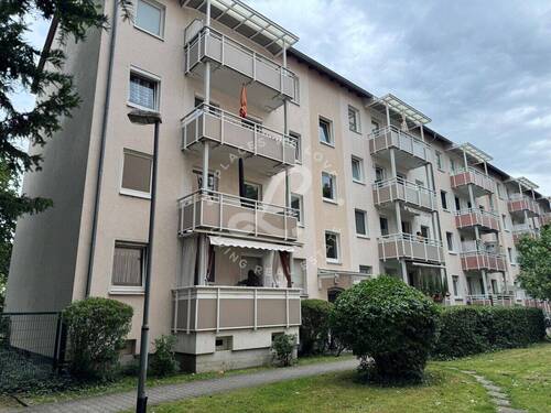 Außenansicht - 2 Zimmer Etagenwohnung zum Kaufen in Frankfurt am Main / Niederrad