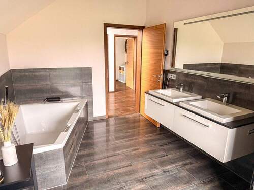Tageslicht Badezimmer DG - 