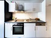 Moderne, vollwertig ausgestattete Einbauküche - 1 Zimmer Terrassenwohnung zur Miete in Nürtingen