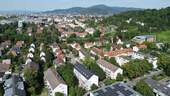 Die Lage der Wohnung unterstreicht eine ideale Kombination aus Stadtnähe und naturnaher Ruhe - 