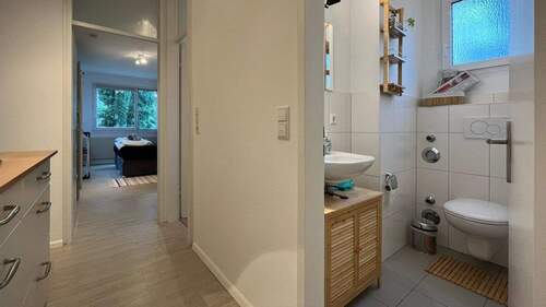 Das Bad und das WC wurden 2016 modernisiert - 