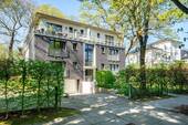 Bild 1 - Grüne Oase in zentraler Lage mit eigenem Gartenanteil und Tiefgarage