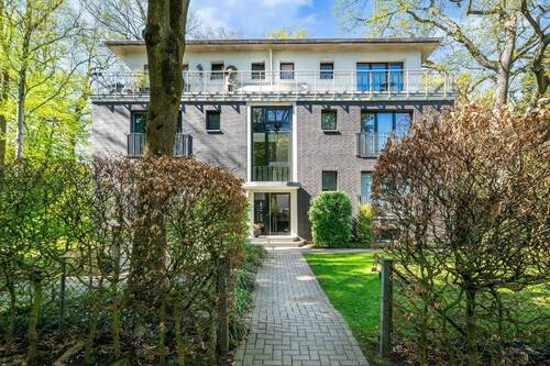 Zugang - 4 Zimmer Etagenwohnung zum Kaufen in Hamburg