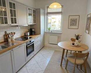 4 Zimmer in bester Lage von Rostock | Uninähe - Sanierte 89 m² Altbaucharme mit Balkon & Dielen