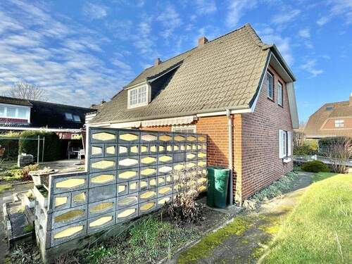 Haus linke Seite - 3 Zimmer Einfamilienhaus in Krummesse