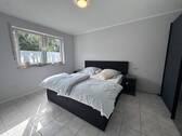 Schlafzimmer EG - 