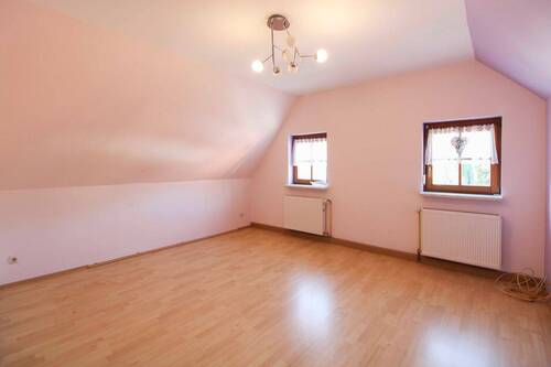 Wohnzimmer 2.OG - 1 Zimmer Mehrfamilienhaus, Wohnhaus zum Kaufen in Neuburg an der Donau