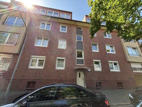 Außenansicht - Eigentumswohnung mit Balkon und Garage in Heppens!