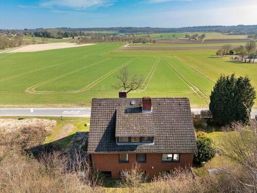Rückansicht - Mehrgenerationenhaus mit 3 Wohnungen und vielseitigen Möglichkeiten