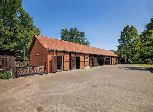 Stallanlagen Remisengebäude - 