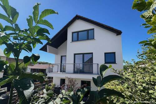 Ansicht Balkon (KI) - 6 Zimmer Mehrfamilienhaus, Wohnhaus zum Kaufen in Groß-Umstadt