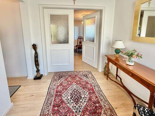 EG Diele mit Garderobe - 