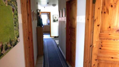 Flur Richtung Eingang - 