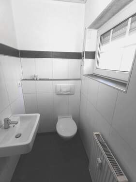 Wohnung 2 - Gäste-WC EG - 