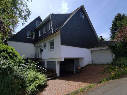 Ansicht Nordseite - 9 Zimmer Mehrfamilienhaus, Wohnhaus zum Kaufen in Derschen