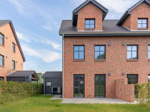 Hausansicht - 4 Zimmer Doppelhaushälfte zur Miete in Seestermühe