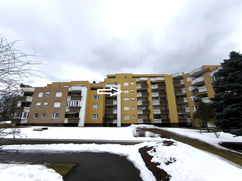 Gebäuderückseite - 2-Zimmer-Wohnung mit Balkon und Garagenbox in der Nordstadt von Freudenstadt zu verkaufen.