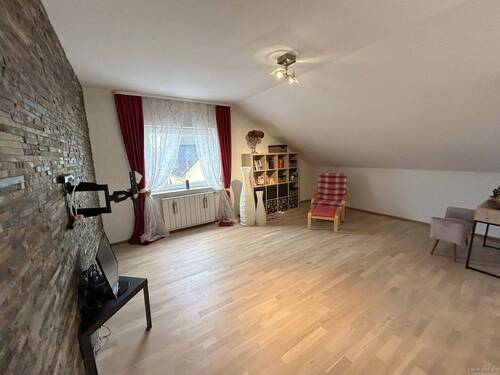 Wohnen DG - 5 Zimmer Etagenwohnung zum Kaufen in Völklingen / Fürstenhausen