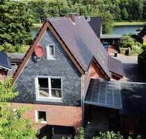 Zweifamilienhaus am Kanal - Wohnen und Mietertrag - Westerrönfeld