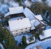 Bayerischer Wald, Eging am See: Ehemalige Hofstelle und Nebengebäude (Abrissgebäude) mit 5.620 m² Gesamtfläche in zentraler Marktlage - Eging a.See