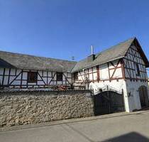 Historisches Einfamilienhaus mit Wintergarten, Kaminöfen & Innenhof - 192 m² Wohnfläche - Mörschbach