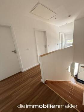 Blick nach unten Treppenhaus - 