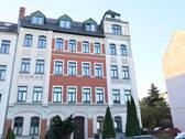 Hausansicht - Gemütliche 3-Raum DG WE in Baudenkmal-Altbau mit grandiosem Weitblick über den Küchwald-Park