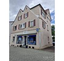 Zentral gelegenes Wohn- und Geschäftshaus mit Stellplätzen! - Eislingen/Fils