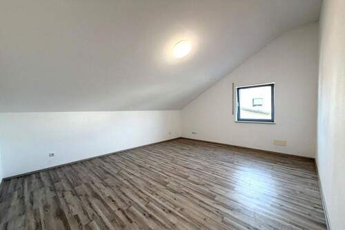 1. OG 2.Schlafzimmer - 