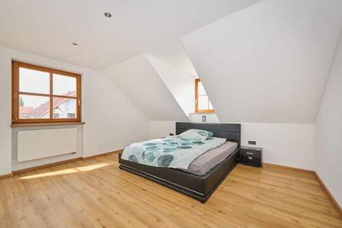 Schlafzimmer Eltern OG - 