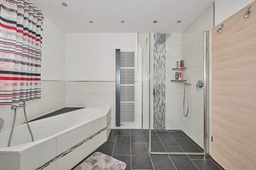 Badezimmer Ansicht II EG - 
