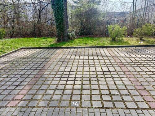 PKW-Außenstellplatz - 
