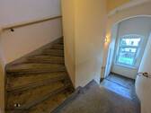 Treppenhaus - 3 Zimmer Etagenwohnung in Zwickau