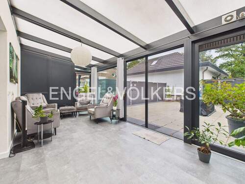 Wintergarten - Einfamilienhaus mit 290,00 m&sup2; in Krefeld zum Kaufen