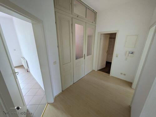Flur - Etagenwohnung mit 56,00 m&sup2; in Zwickau zur Miete