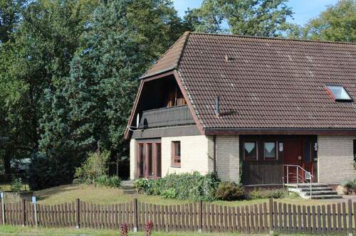 Blick von der Straße - 8 Zimmer Einfamilienhaus zum Kaufen in Drebkau OT Siewisch