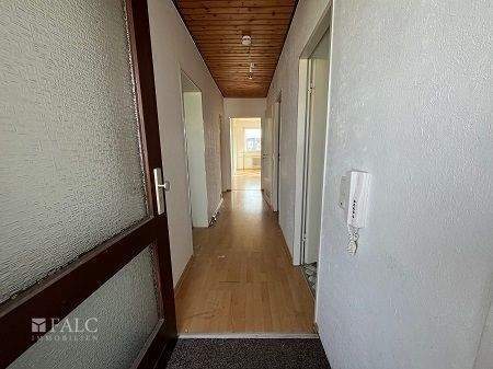 Flur - 3 Zimmer Etagenwohnung zur Miete in Bremerhaven