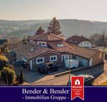 Exklusives Wohnerlebnis: Traumhaftes Einfamilienhaus mit zwei Einliegerwohnungen, Weitblick & Baupotenzial! - Gebhardshain VG