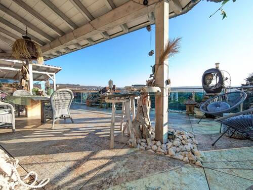 Terrasse - 8 Zimmer Einfamilienhaus zum Kaufen in Gebhardshain VG